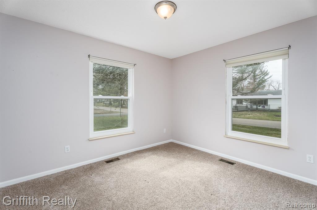 314 Cornell Street Howell, MI 48843 - Photo 12 of 28 Gallery Image 12