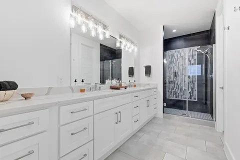 $825,000 | 1925 North Prairie Avenue, Dallas, TX 75204