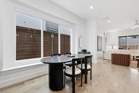 $825,000 | 1925 North Prairie Avenue, Dallas, TX 75204