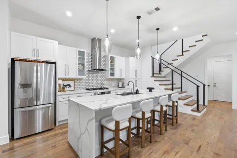 $825,000 | 1925 North Prairie Avenue, Dallas, TX 75204