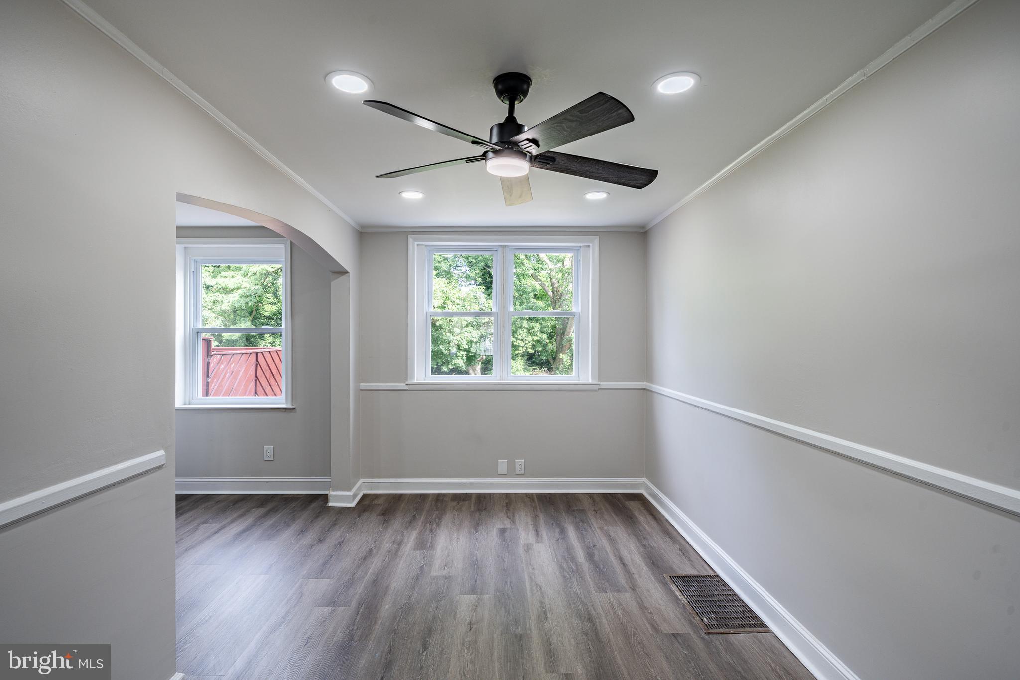 13 East Lynbrook Road Collingdale, PA 19023 - Photo 12 of 39