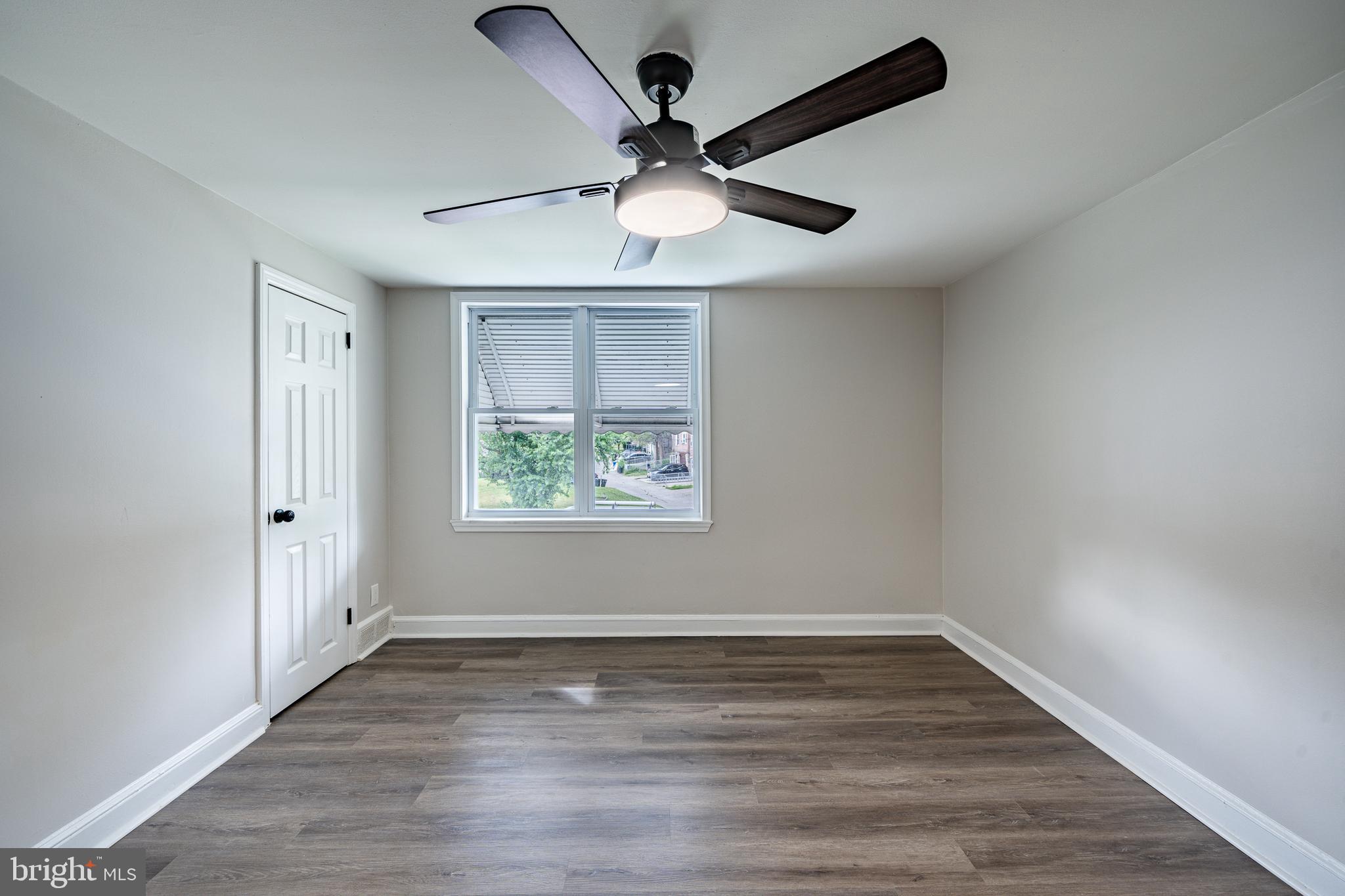 13 East Lynbrook Road Collingdale, PA 19023 - Photo 24 of 39