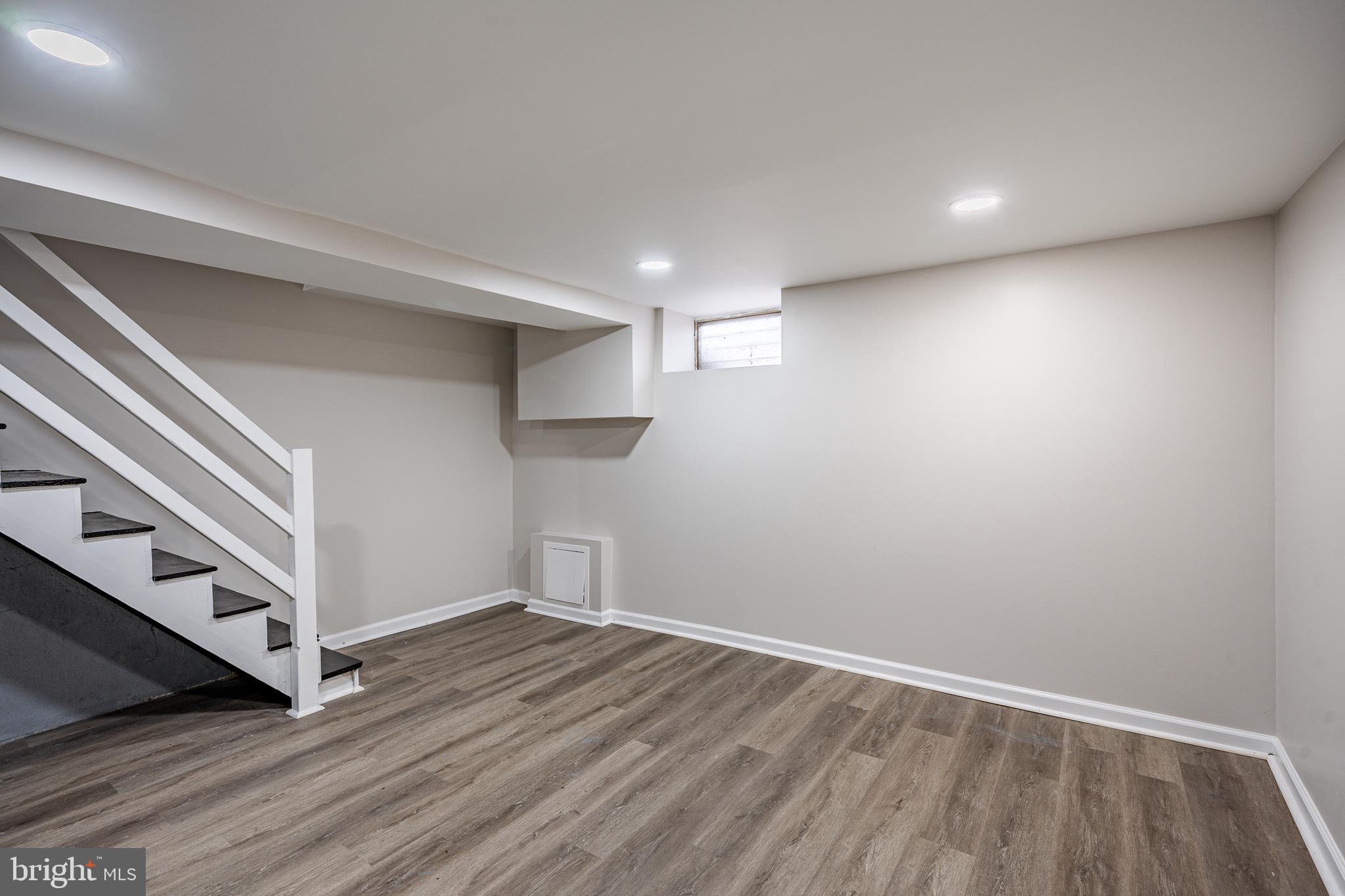 13 East Lynbrook Road Collingdale, PA 19023 - Photo 32 of 39