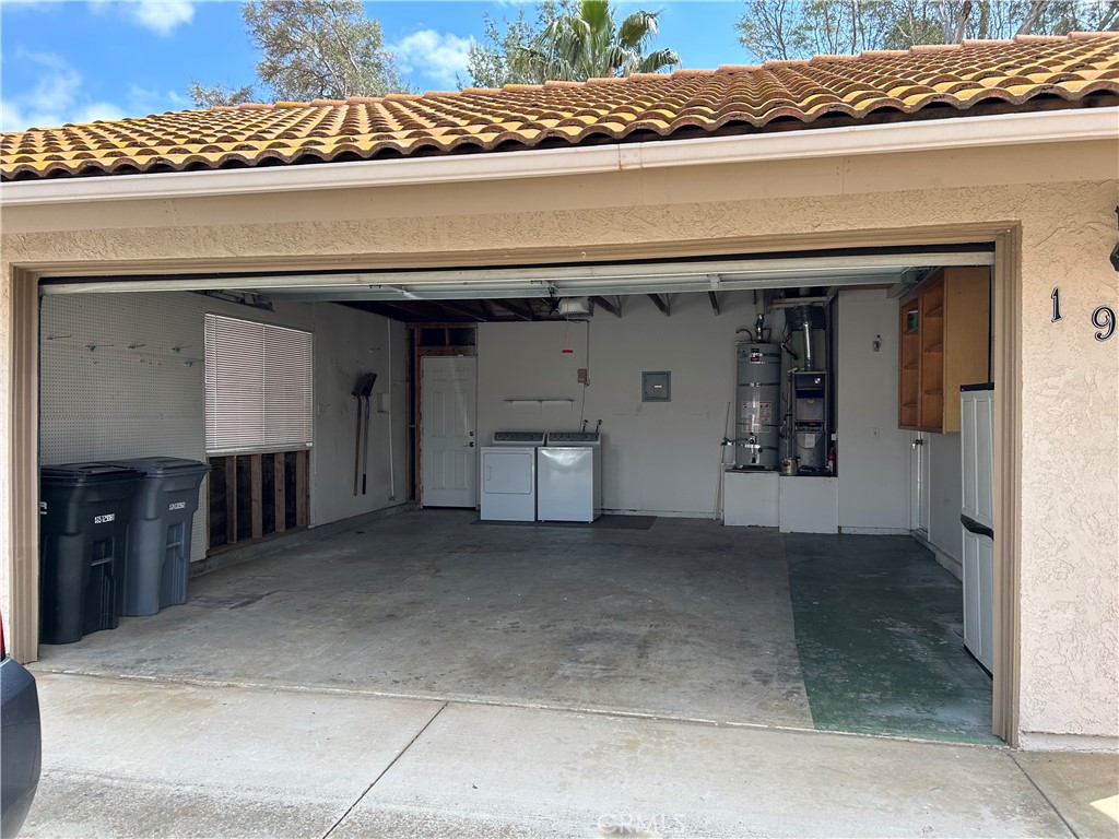 1915 Silver Oak Way Hemet, CA 92545 - Photo 17 of 17 a view of a car garage