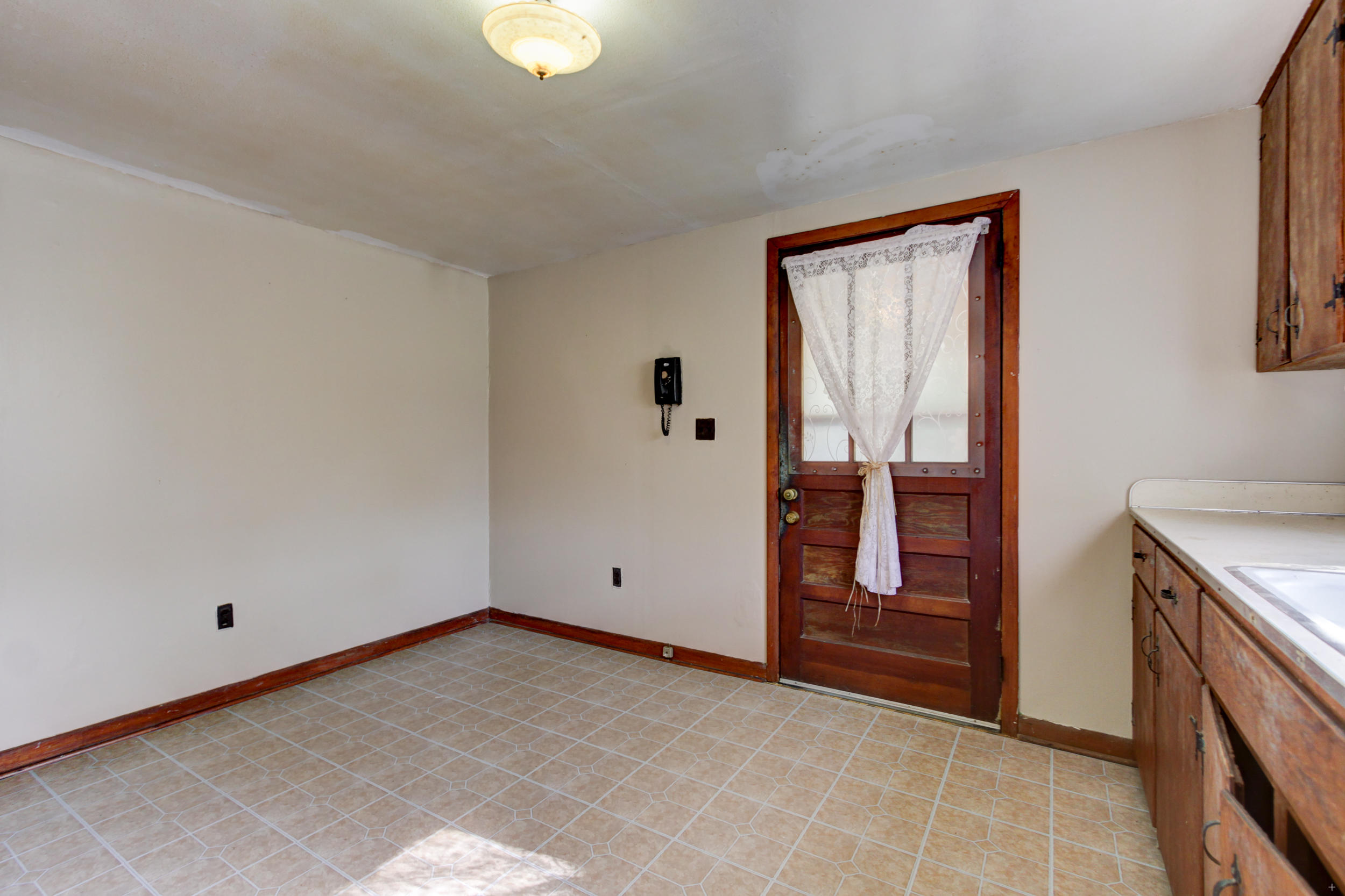 3908 Clear Springs Road Mascot, TN 37806 - Photo 13 of 14 Positive Perception-8