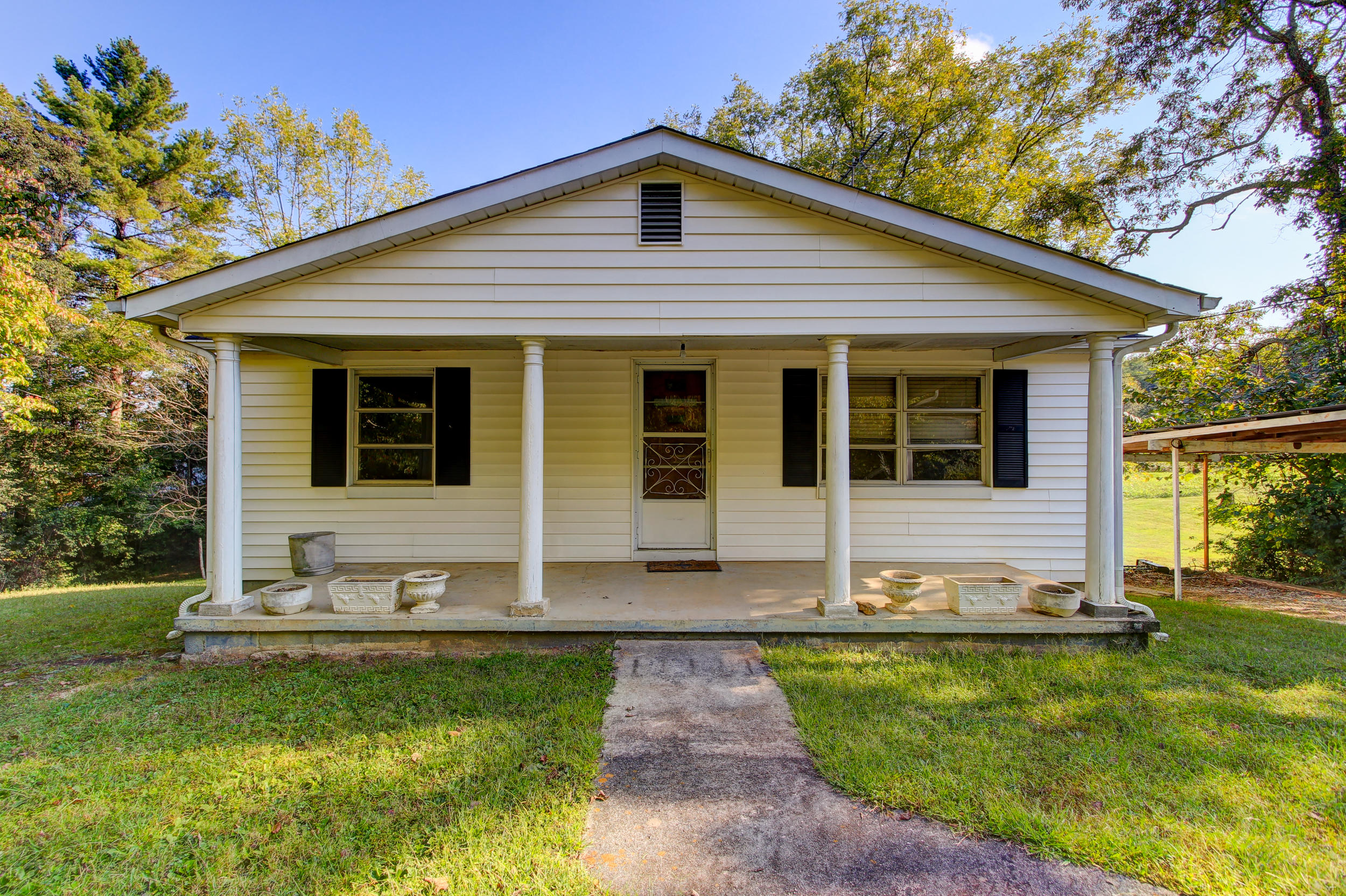 3908 Clear Springs Road Mascot, TN 37806 - Photo 3 of 14 Positive Perception-3