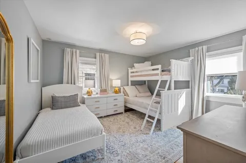 $1,150,000 | 2237 Thornwood Avenue, Wilmette, IL 60091