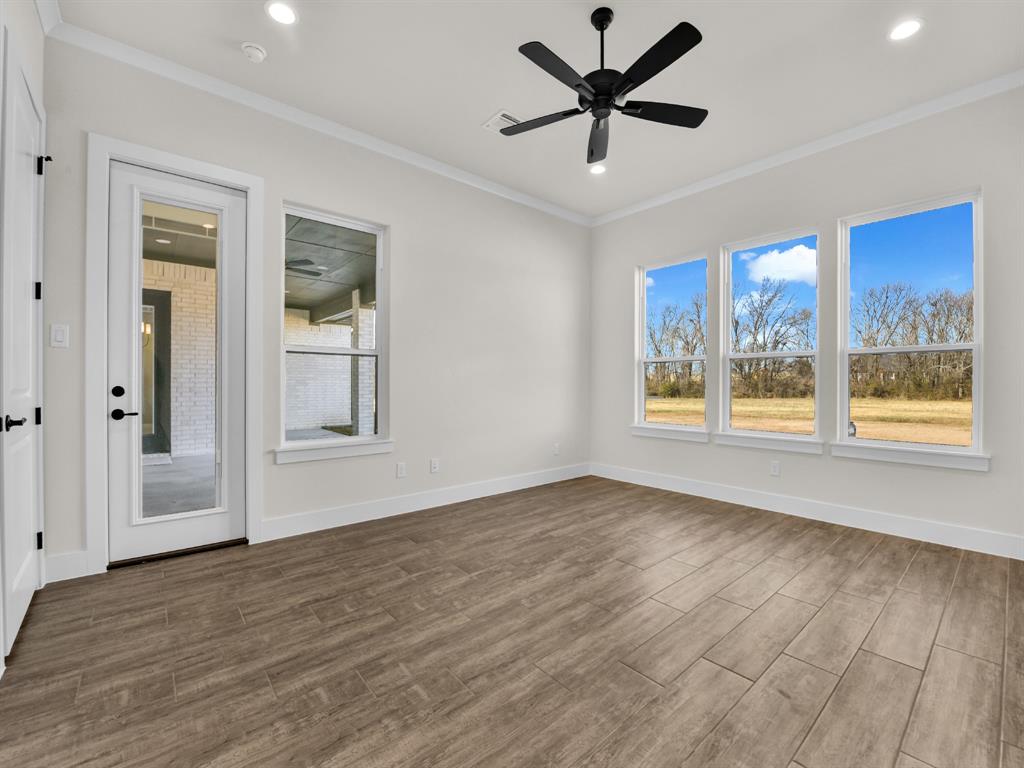 212 Desperado Way Weatherford, TX 76088 - Photo 31 of 36