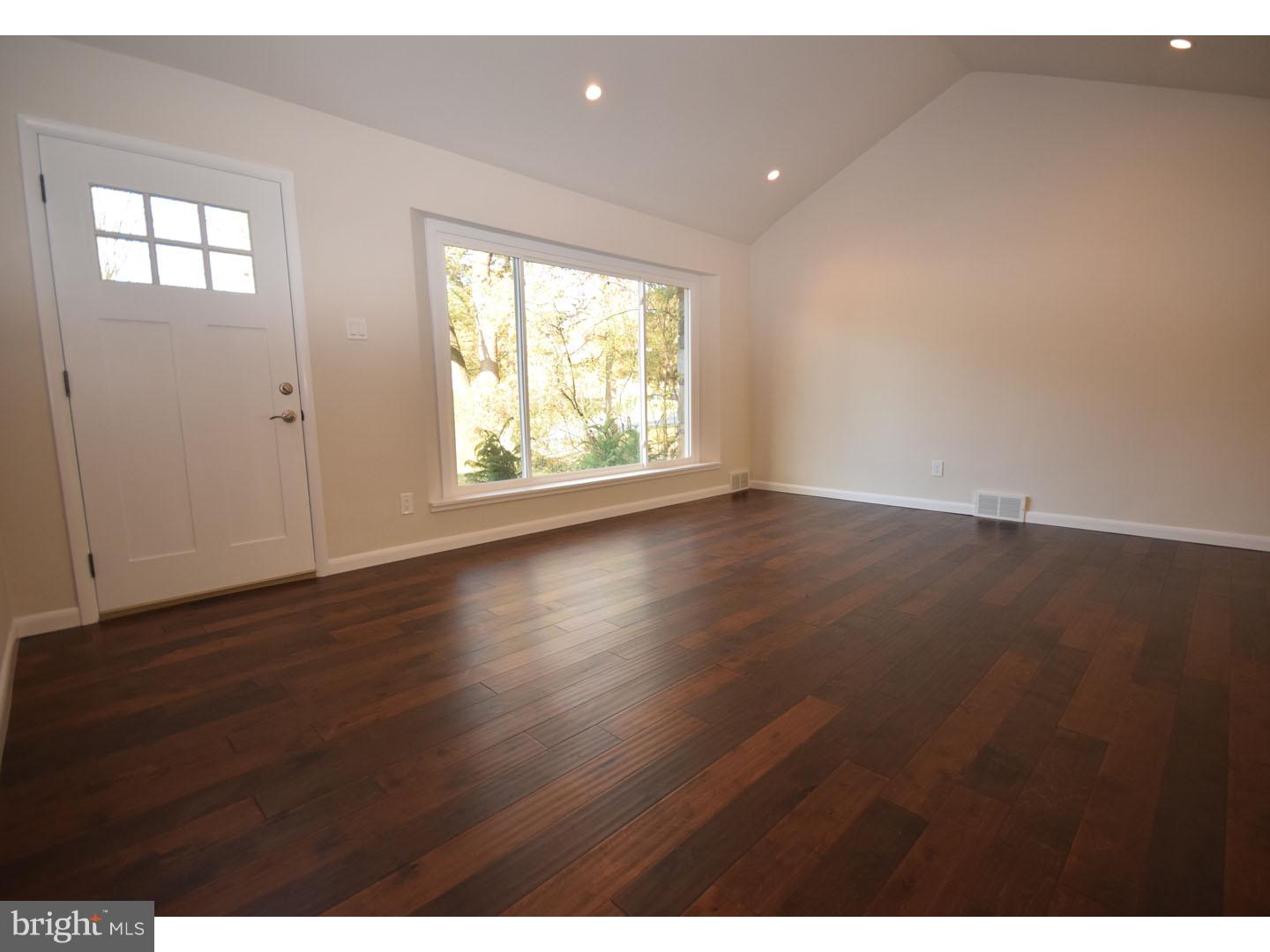 1612 Lawrence Road Havertown, PA 19083 - Photo 6 of 25 Living Room