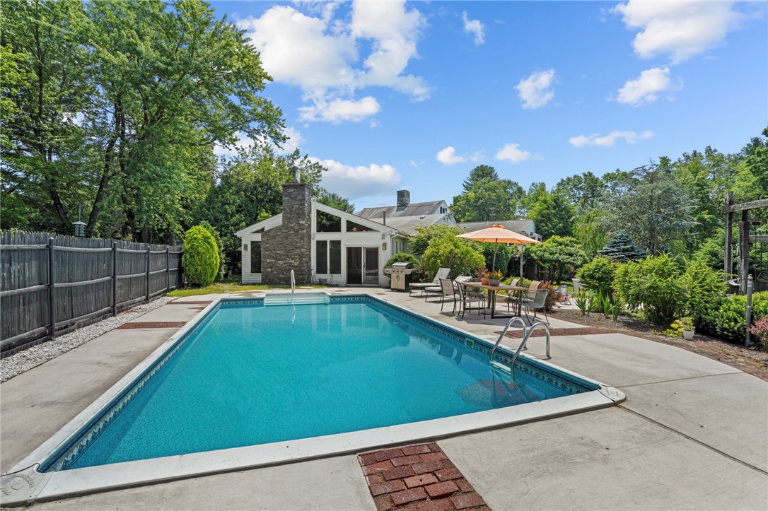 275 Mattity Road North Smithfield, RI 02896 - Photo 4 of 44 Gallery Image 4