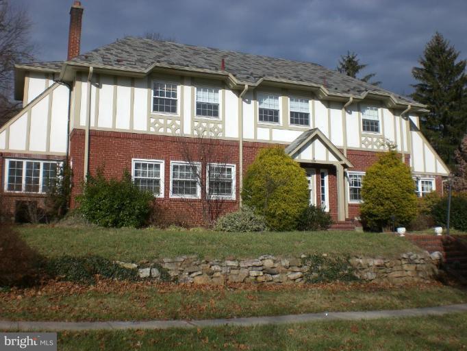 829 Buckingham Road Cumberland, MD 21502 - Photo 1 of 25 Exterior (Main)