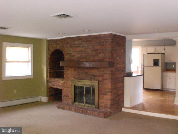 829 Buckingham Road Cumberland, MD 21502 - Photo 21 of 25 Family Room #2