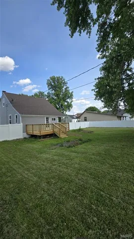 $145,000 | 923 South High Street, Belleville, IL 62220