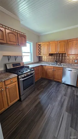 $145,000 | 923 South High Street, Belleville, IL 62220