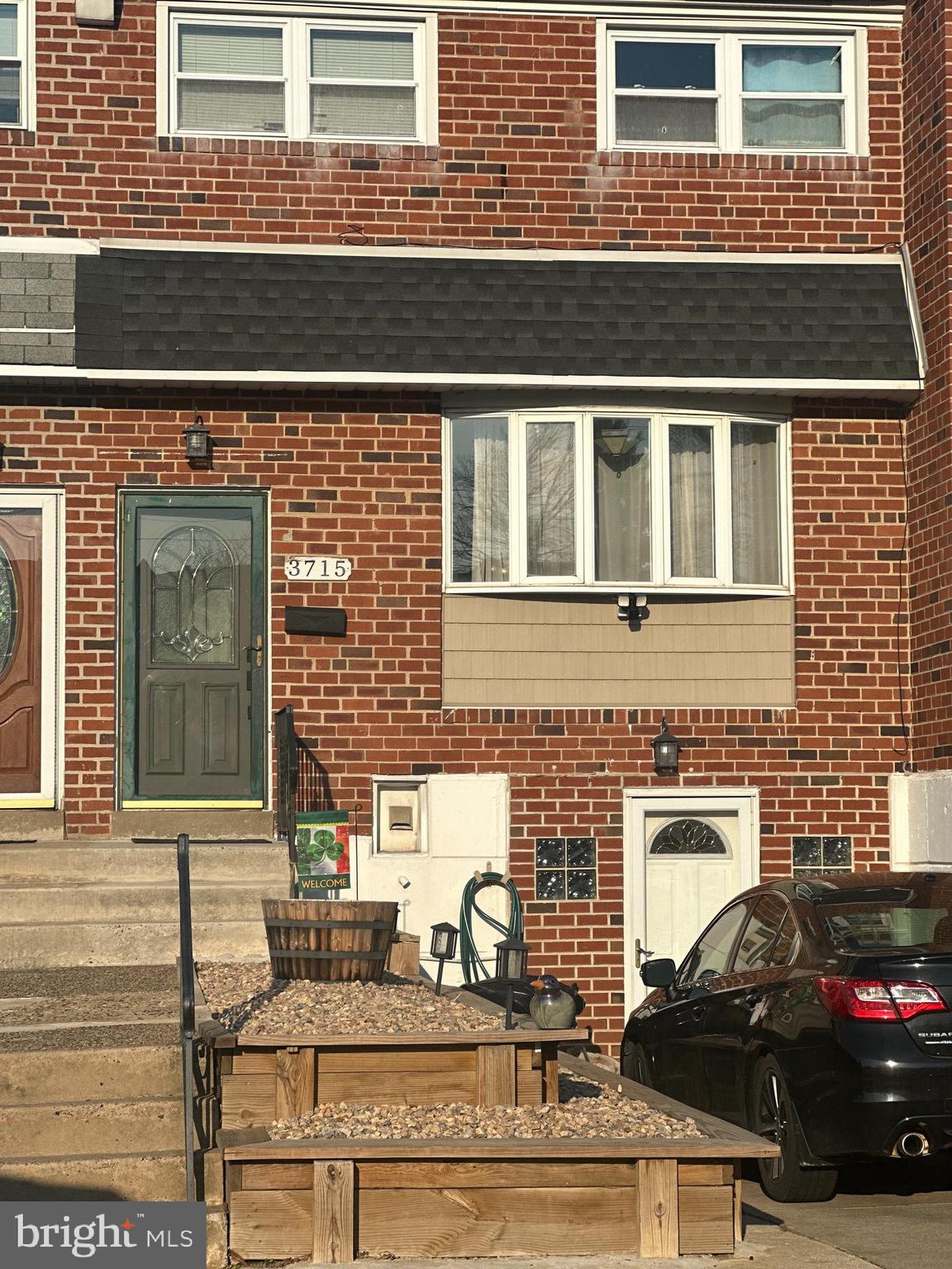 3715 Academy Road Philadelphia, PA 19154 - Photo 1 of 14 Welcome home to 3715 Academy Rd, Phila, PA, 19154