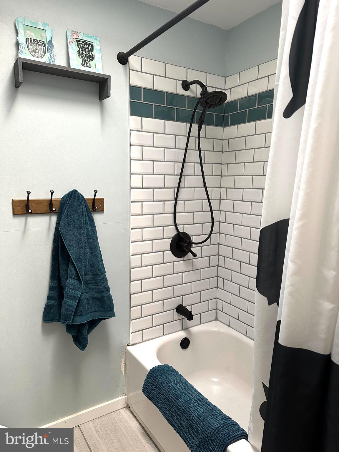 3715 Academy Road Philadelphia, PA 19154 - Photo 9 of 14 Tiled shower