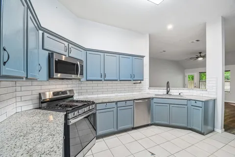 $200,000 | 596 Goldenrod Street, Kyle, TX 78640