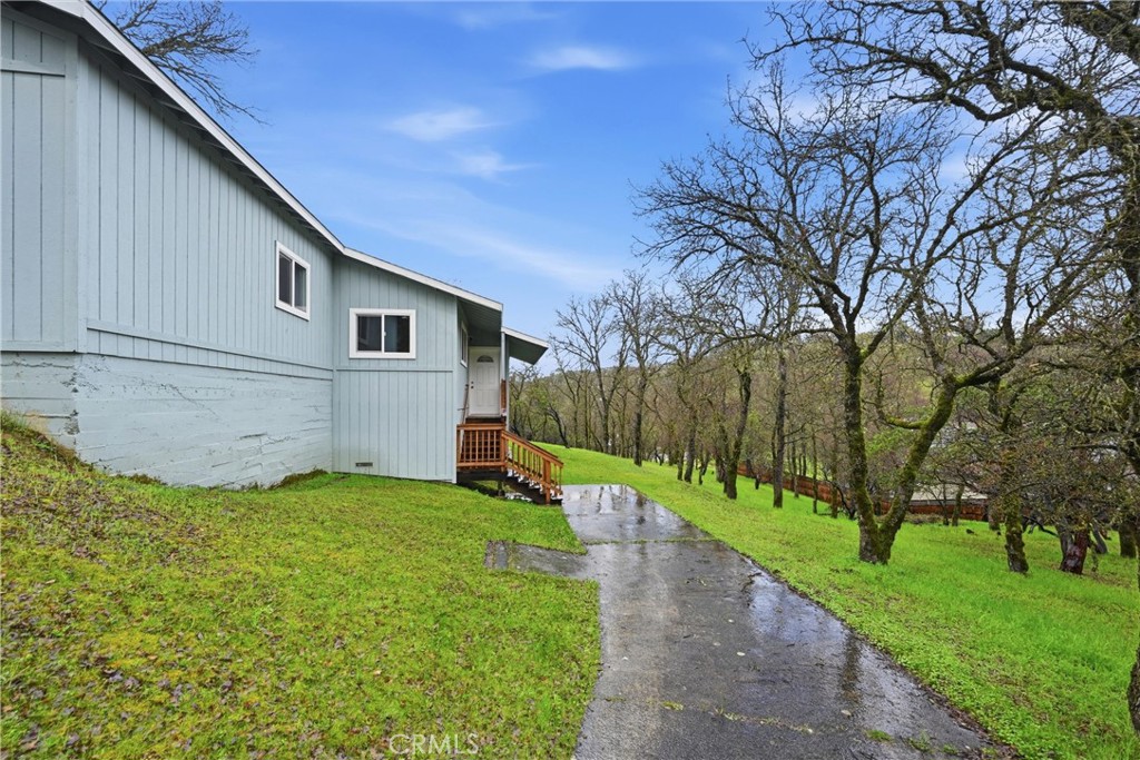 19474 Donkey Hill Road Hidden Valley Lake, CA 95467 - Photo 29 of 38 a view of a back yard of the house