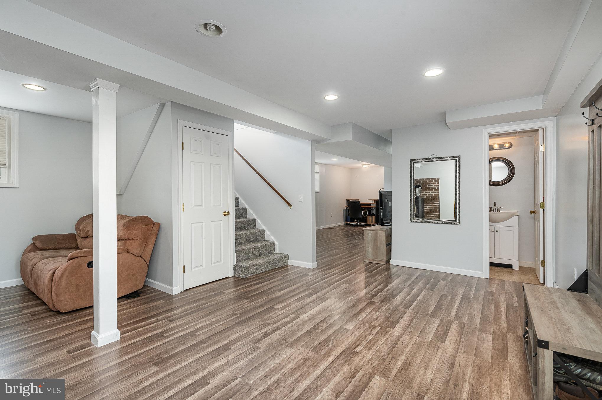 6111 Salem Run Road Dover, PA 17315 - Photo 17 of 31 Gallery Image 17