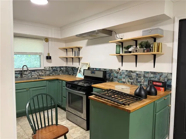 $2,500 | 2352 Englewood Drive, East Point, GA 30344