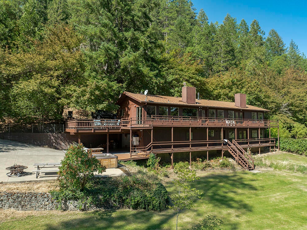 11926 Galice Road Merlin, OR 97532 - Photo 3 of 61 3