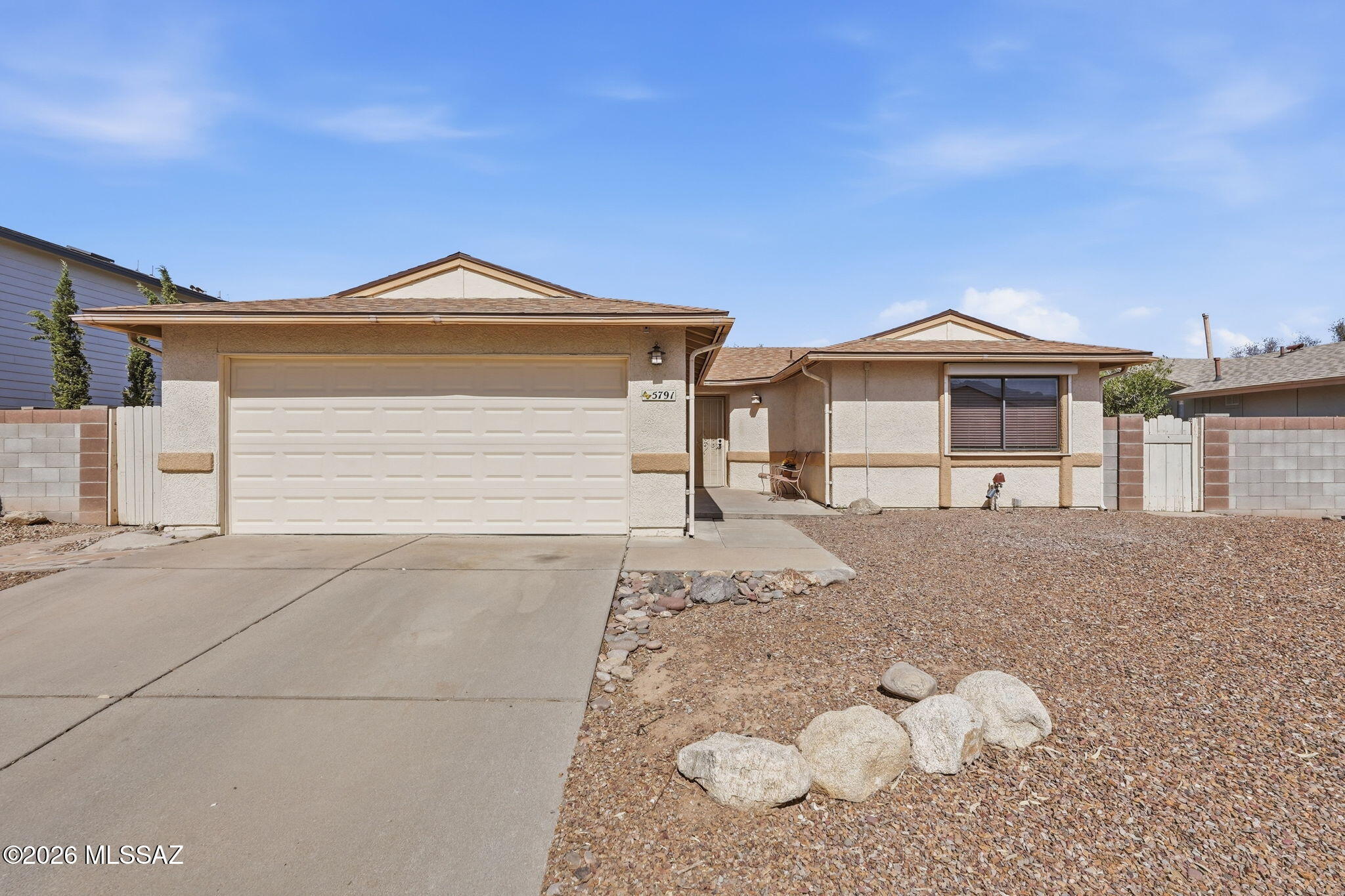 5791 North Moonbrook Road Tucson, AZ 85741 - Photo 1 of 40 Home Sweet Home!
