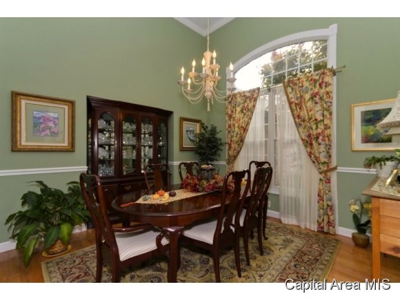 2333 Tara Lane Springfield, IL 62704 - Photo 8 of 24 Gallery Image 8