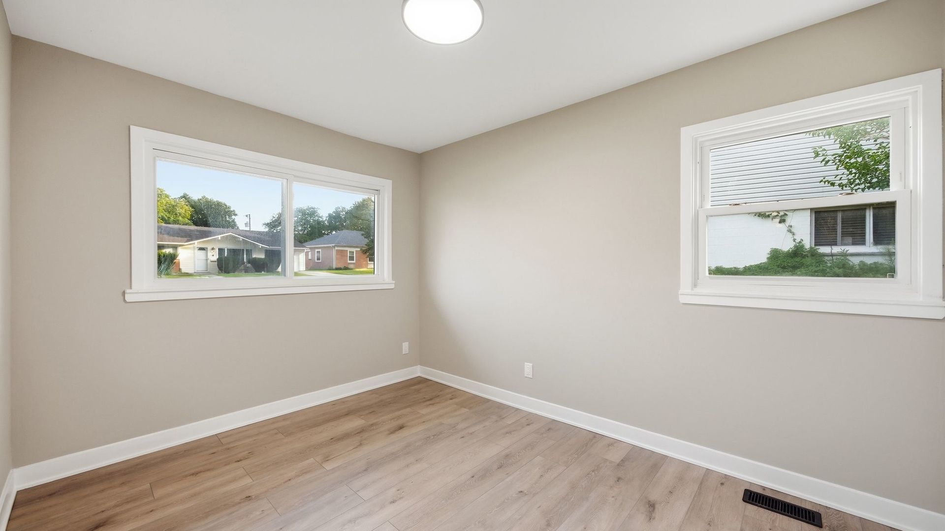 706 Halstead Avenue Romeoville, IL 60446 - Photo 13 of 22 Gallery Image 13