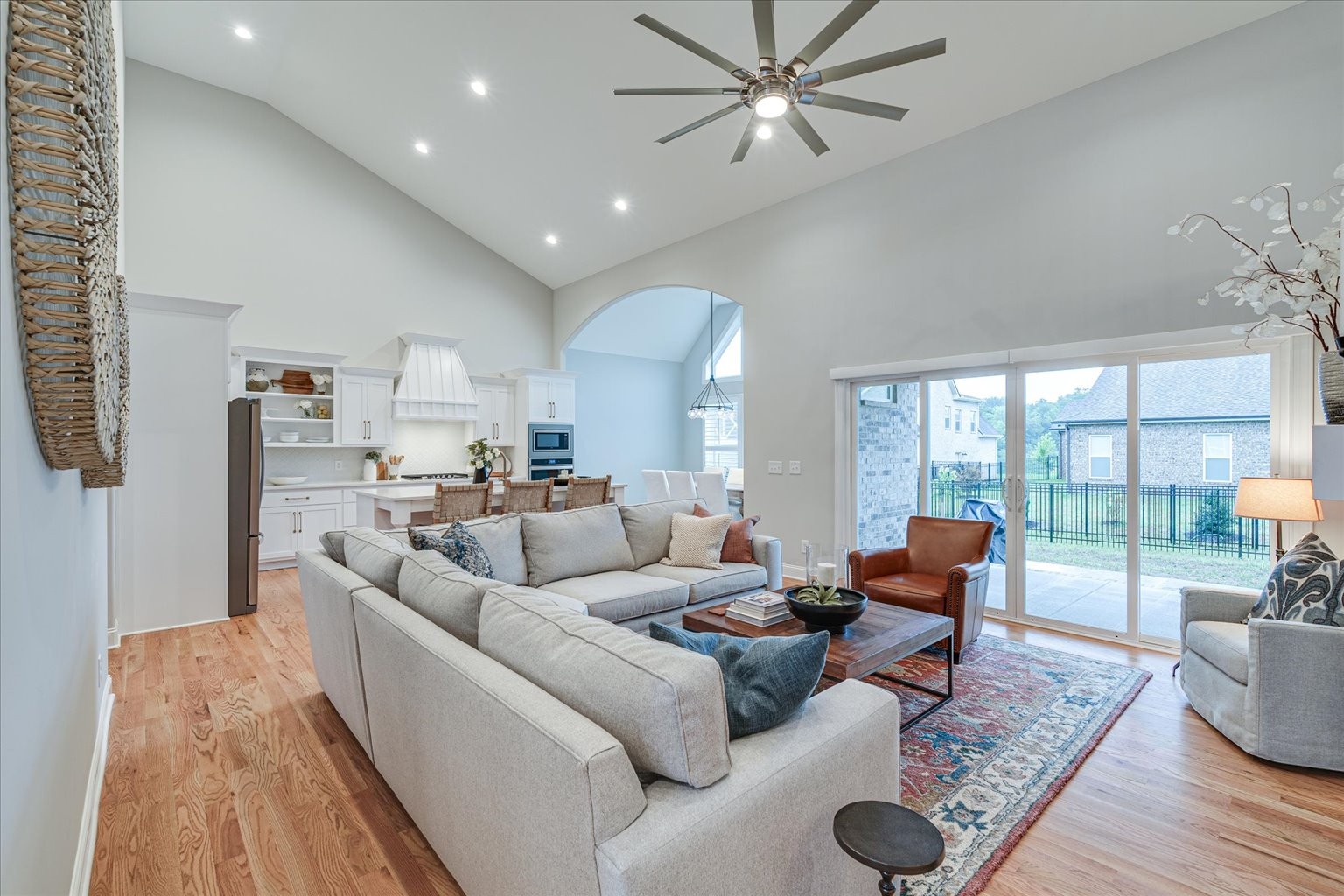 513 Smokey Ridge La Vergne, TN 37086 - Photo 5 of 27 Gallery Image 5