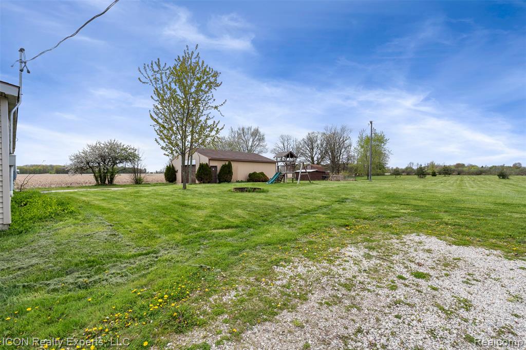 13620 Gilbert Road Allenton, MI 48002 - Photo 32 of 47