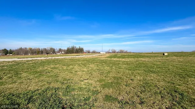 $212,102 | 551 Engel Drive, Kenyon, MN 55946