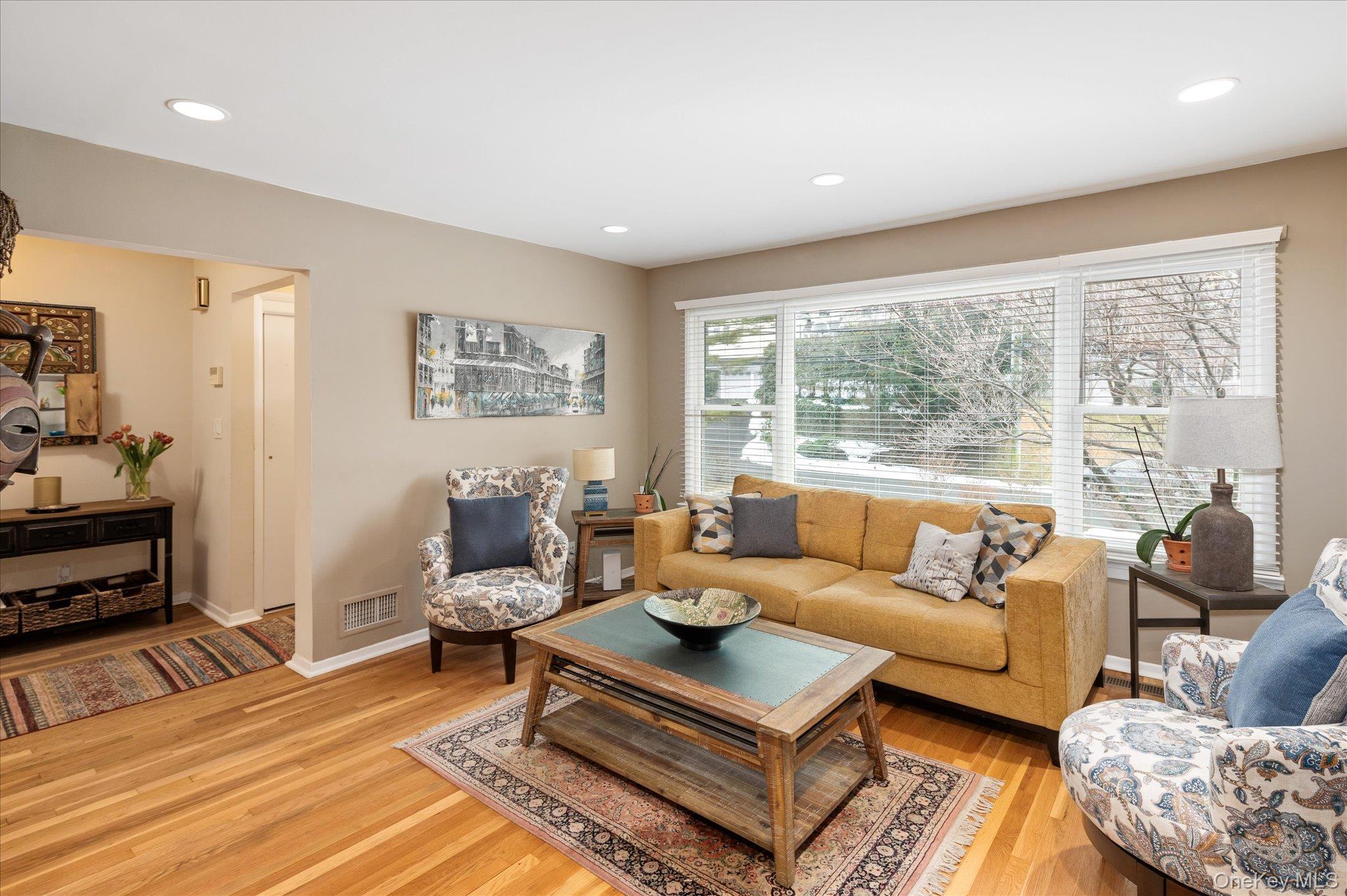 4 Pine Ridge Road Rye Brook, NY 10573 - Photo 3 of 41