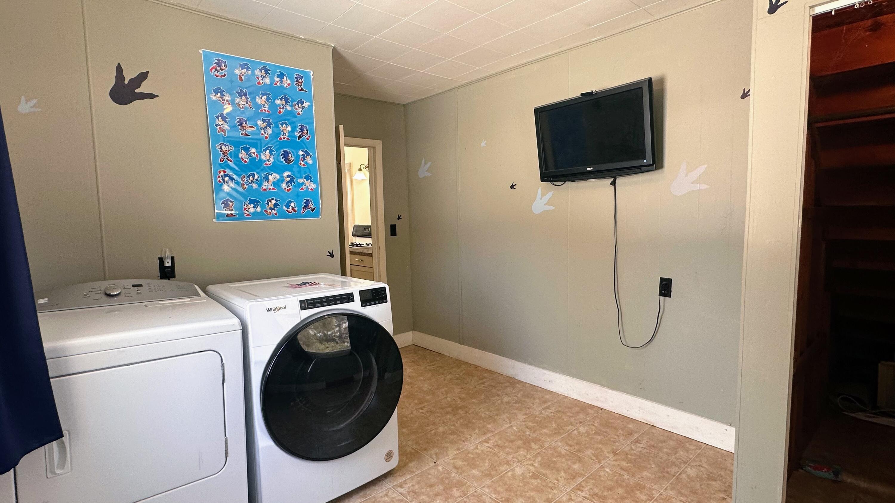 345 Court Street Machias, ME 04654 - Photo 16 of 52 Laundry Room:Bonus Room from Corner