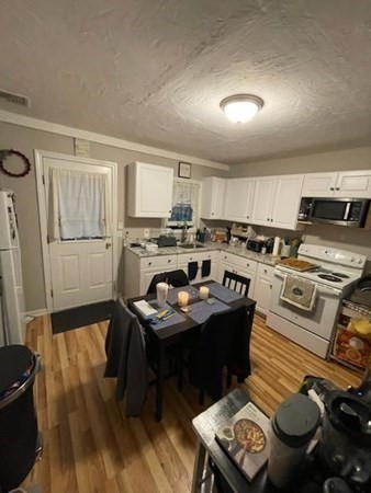 10 Bancroft Street Maynard, MA 01754 - Photo 16 of 19 Gallery Image 16