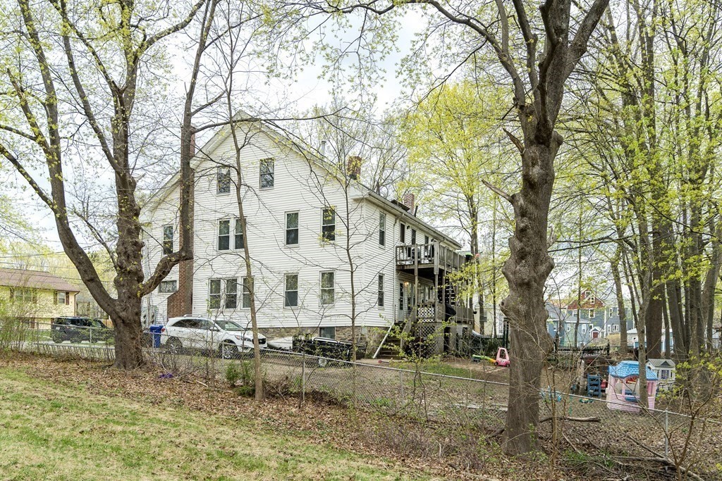 10 Bancroft Street Maynard, MA 01754 - Photo 4 of 19 Gallery Image 4