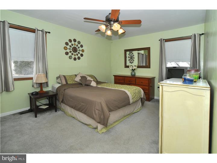 640 Schwab Road Hatfield, PA 19440 - Photo 17 of 25 Bedroom 2