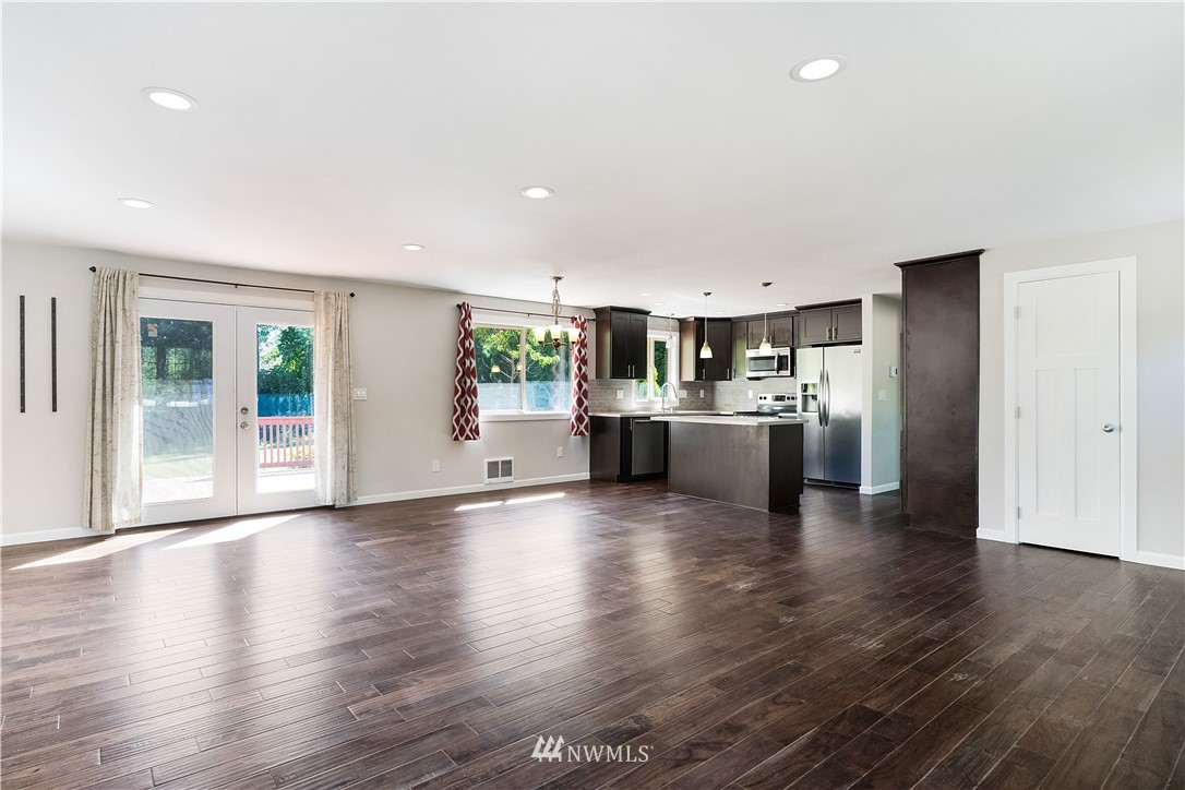 4802 228th Street Southeast Bothell, WA 98021 - Photo 3 of 19