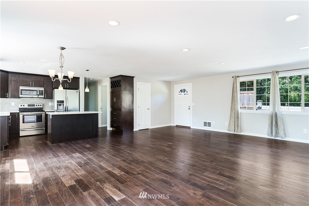 4802 228th Street Southeast Bothell, WA 98021 - Photo 5 of 19