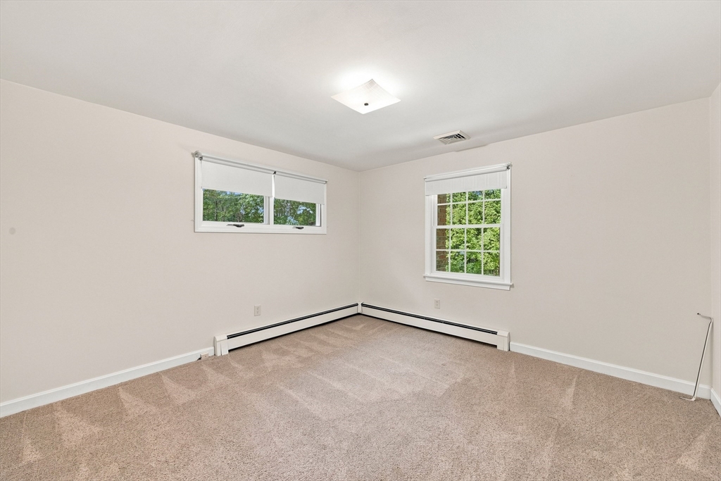81 Warren Road Townsend, MA 01469 - Photo 17 of 40 Gallery Image 17