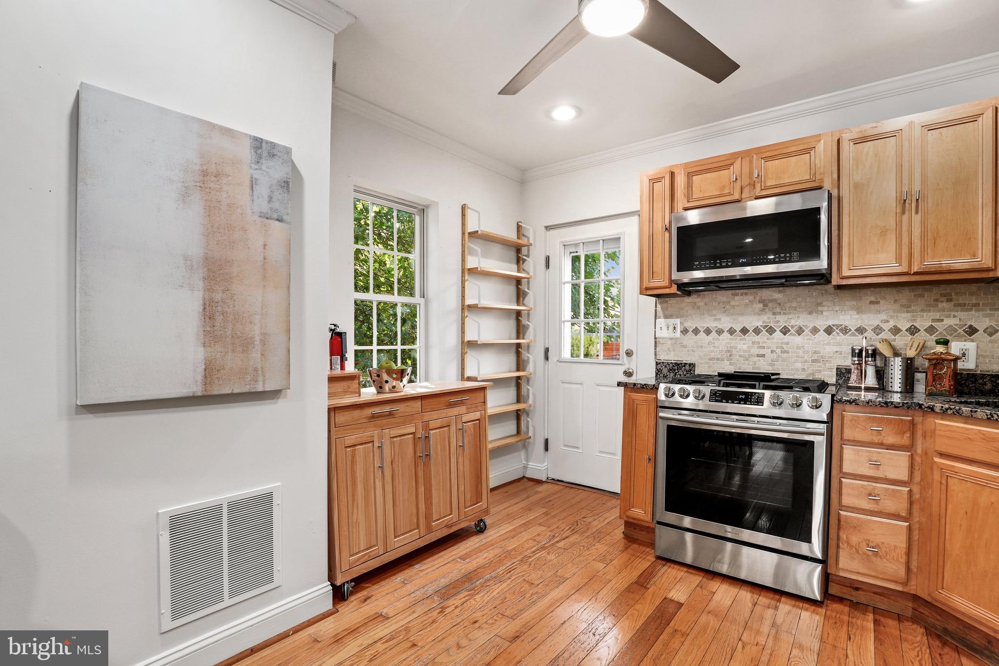 825 Mangold Street Baltimore, MD 21230 - Photo 12 of 35