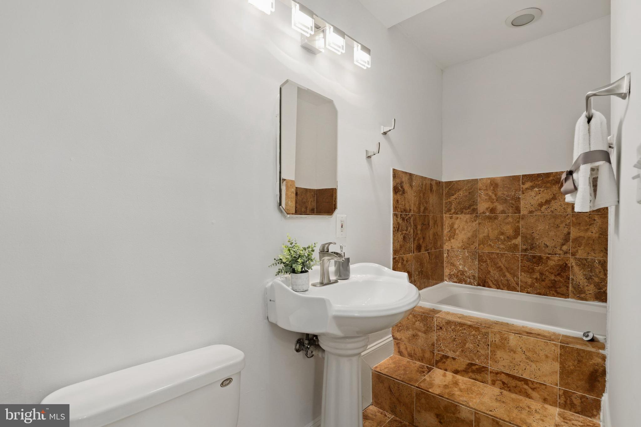 825 Mangold Street Baltimore, MD 21230 - Photo 16 of 35