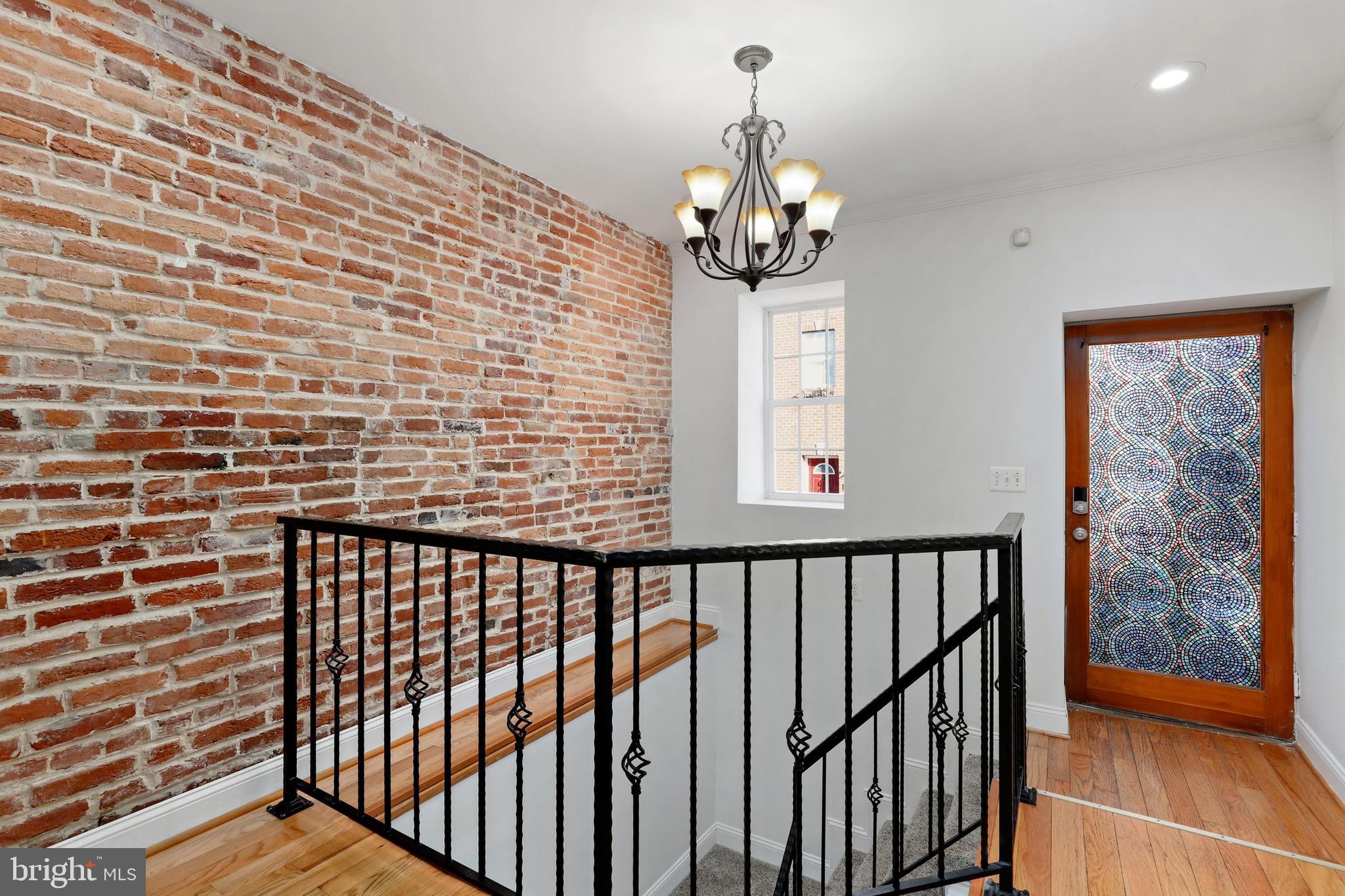 825 Mangold Street Baltimore, MD 21230 - Photo 4 of 35