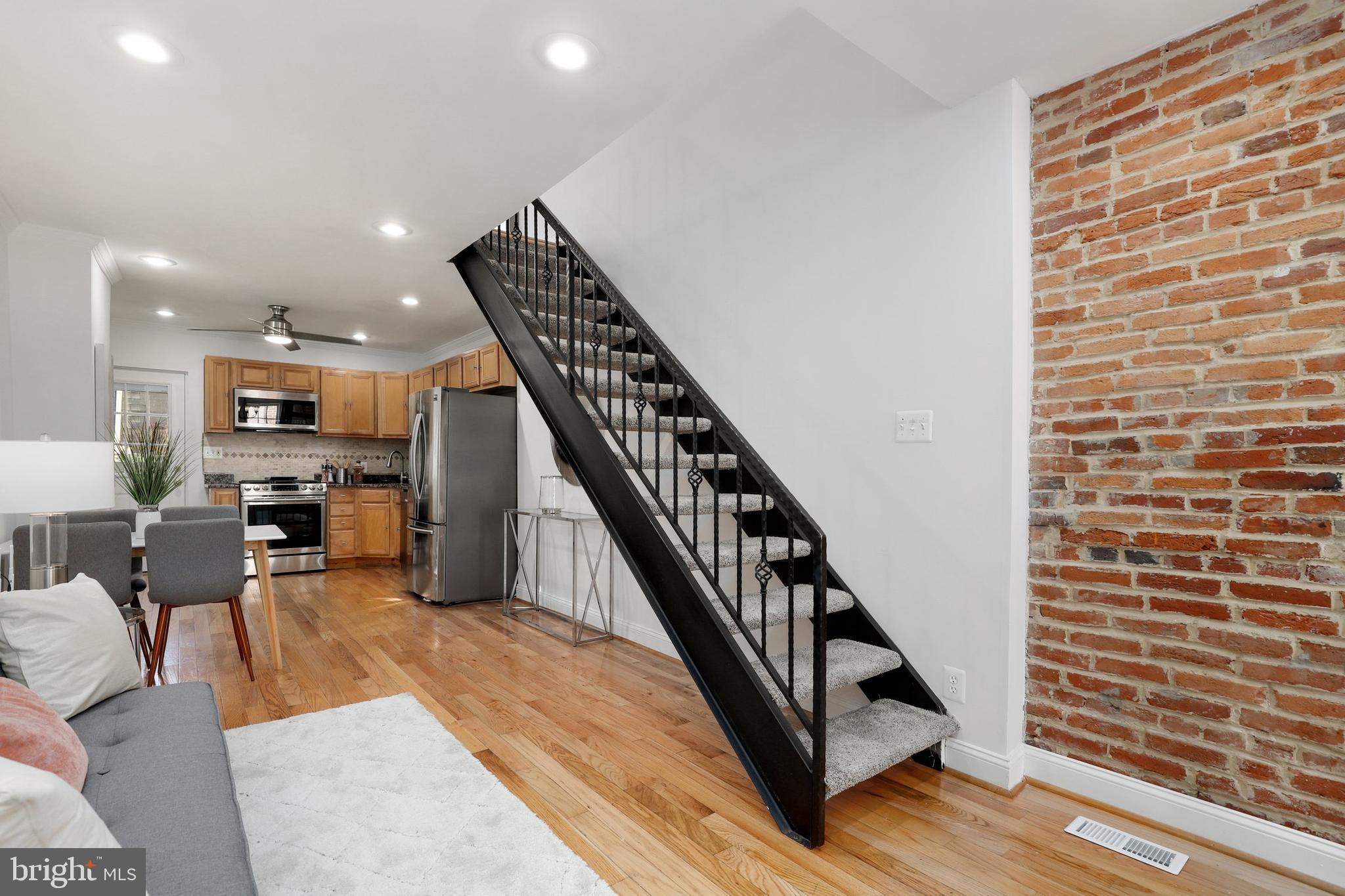 825 Mangold Street Baltimore, MD 21230 - Photo 8 of 35