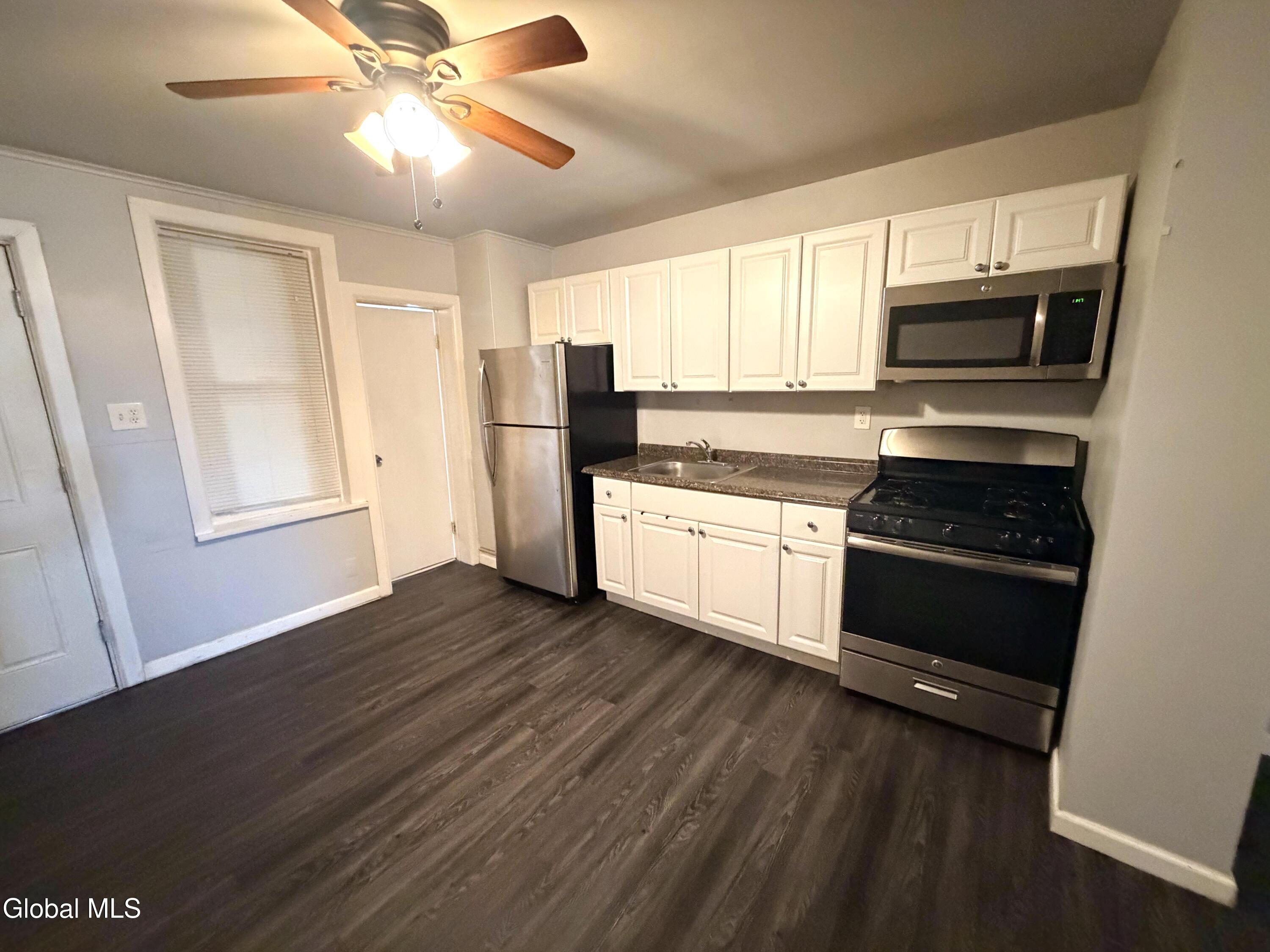 276 3rd Street Troy, NY 12180 - Photo 8 of 18 2