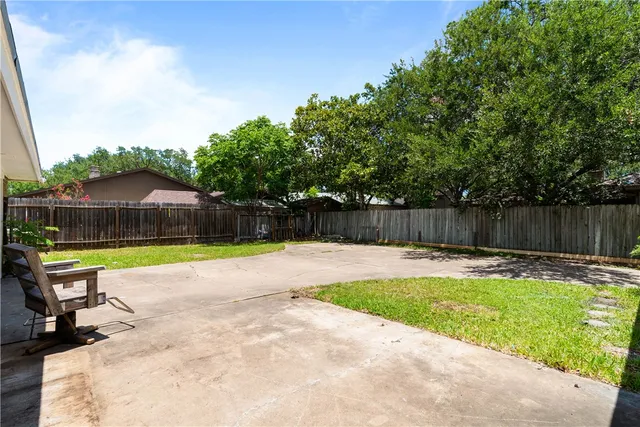 $329,999 | 5110 Cascade Drive, Corpus Christi, TX 78413