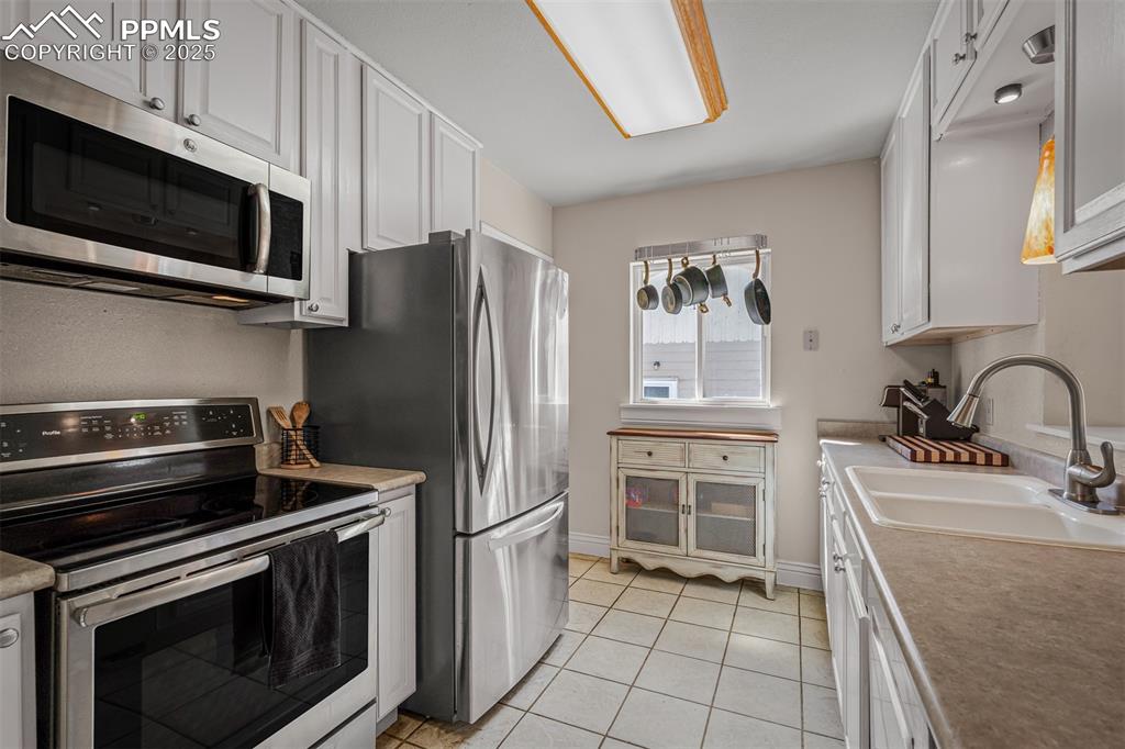 720 North Foote Avenue Colorado Springs, CO 80909 - Photo 21 of 45