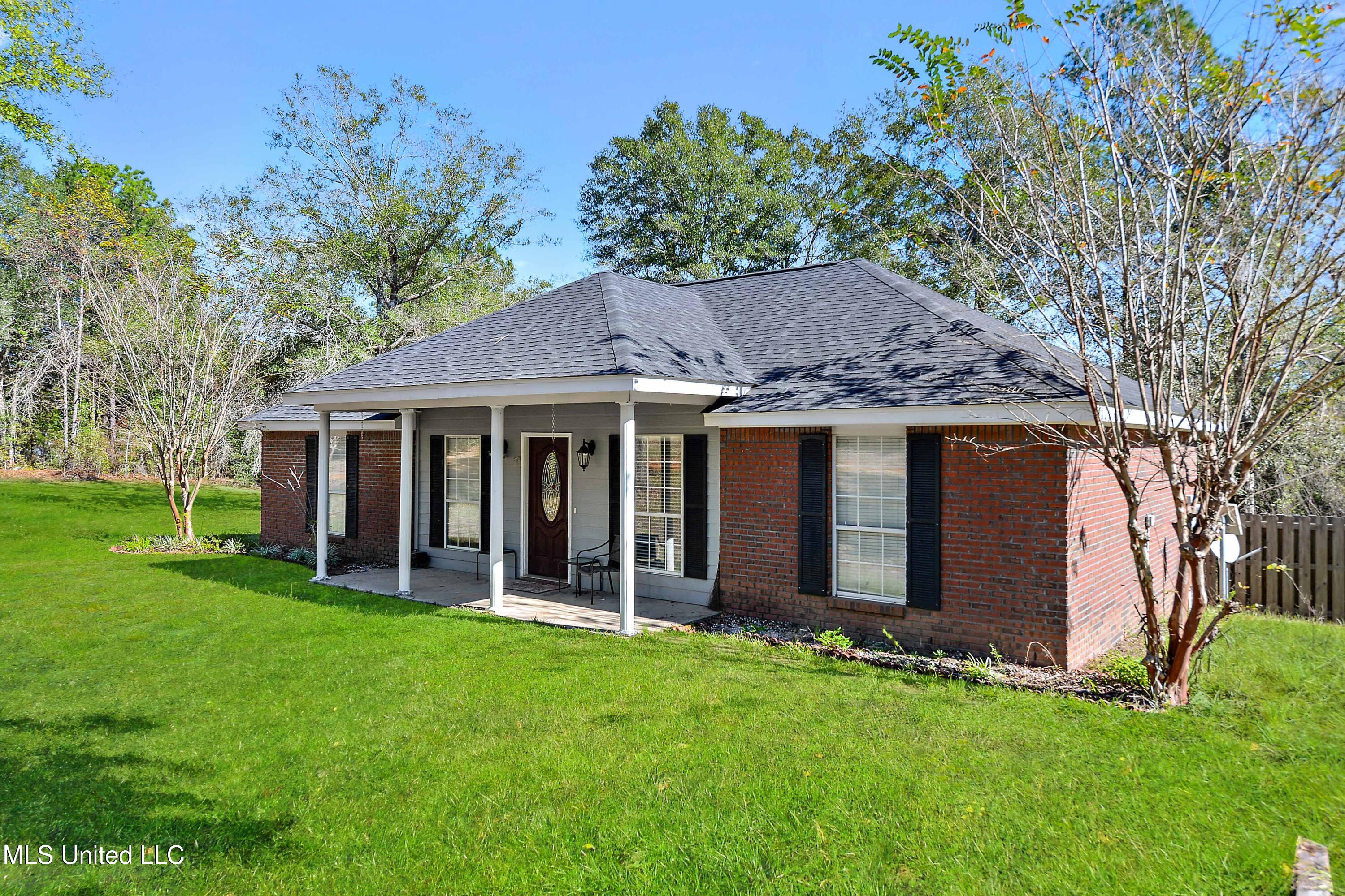 1106 C F Ward Road Lucedale, MS 39452 - Photo 2 of 21 002 (1)