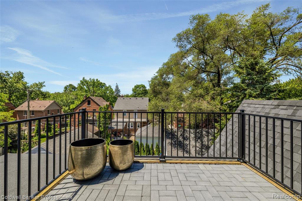 1377 Harvard Road Grosse Pointe Park, MI 48230 - Photo 52 of 72