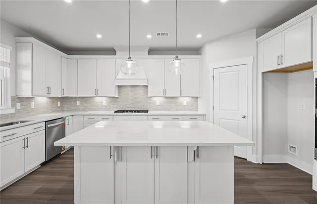 $643,225 | 255 Lucas Court, Hoschton, GA 30548