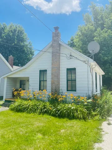 $160,000 | 1213 East Main Street, Streator, IL 61364